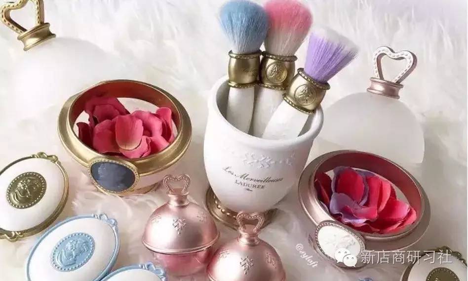 法国购物商场有哪些品牌,法国购物中心大全