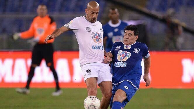 马拉多纳和罗马里奥对决,罗马里奥和马拉多纳同场