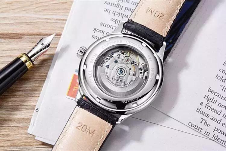 潜水表钢带还是橡胶表带,3000-5000元手表推荐瑞士腕表