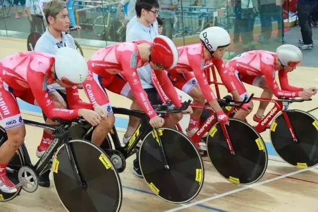 香港场地世界杯拾遗DIAO炸天连体骑行服巡礼