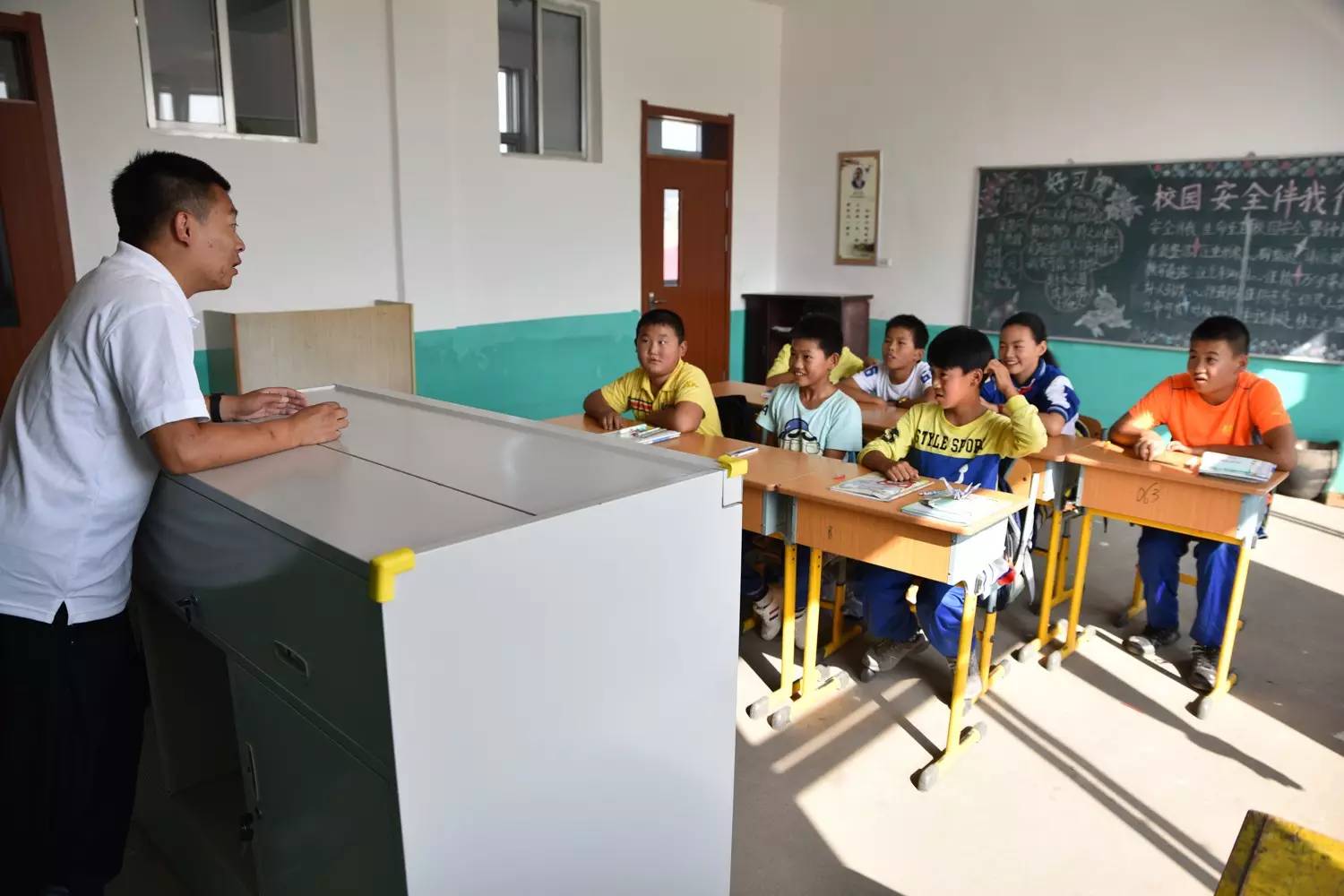 辽宁站多彩课堂|“八仙”支教，各显神通