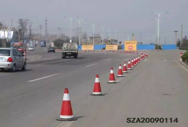 码头作业区安全警示标志标牌,安全警示标志标牌