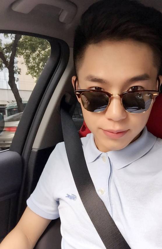 杭州一高颜值证券投资顾问今天首次做直播，快看！