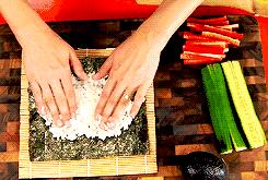 海苔和紫菜都是海藻吗,海苔紫菜海带是一样的东西吗