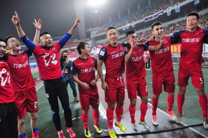 山城走出的“摩帮”大佬身价百亿的他梦想是读书