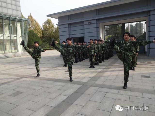 90后军营女兵,女兵军旅梦