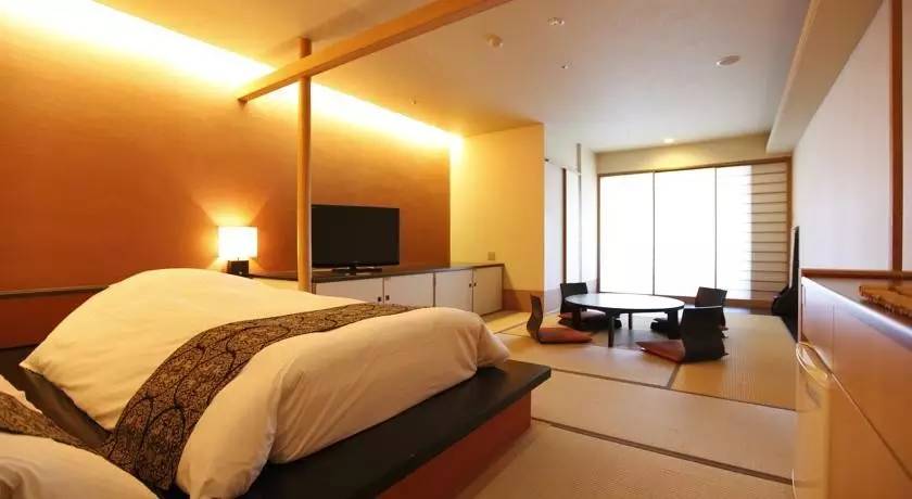 去箱根泡温泉要多少钱,箱根有专门泡温泉的地方吗