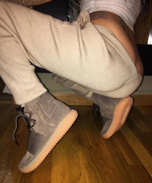 yeezy750还会降价吗,yeezy750偏大还是偏小