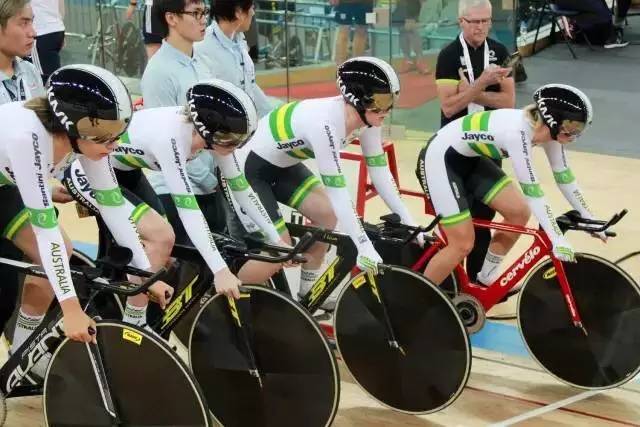 香港场地世界杯拾遗DIAO炸天连体骑行服巡礼