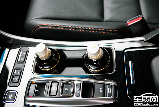 雅阁混动对比亚洲龙双擎试驾视频,雅阁2022款混动幻夜锐智版试驾