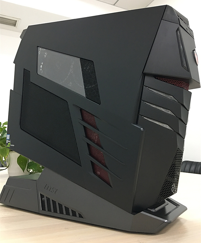 高颜值机皇,微星整机「宙斯盾-钛」评测