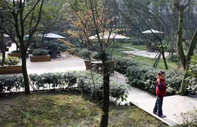 成都周边温泉排名前十名,成都周边最便宜的温泉度假村