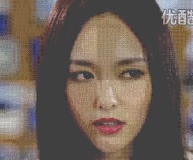 唐嫣一身潮装启程巴黎看秀,唐嫣山寨高定