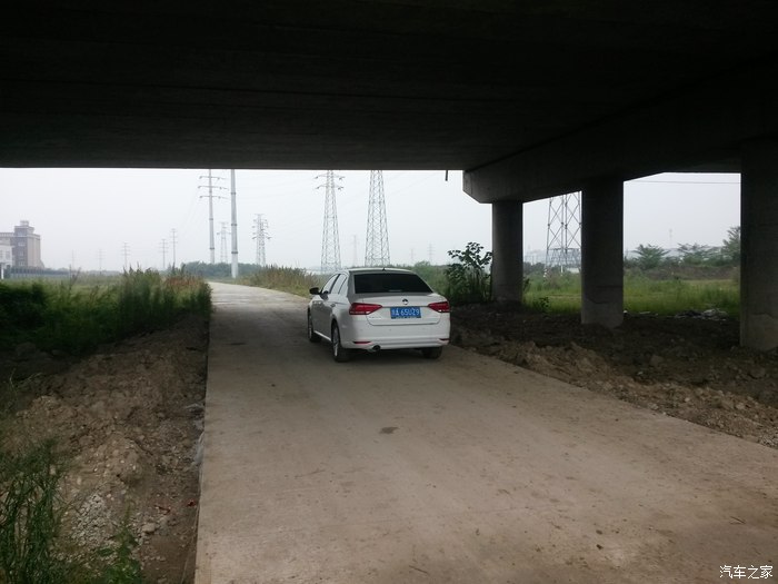 2022款朗逸1.5自动舒适版提车作业,2015款朗逸1.6l手动舒适版