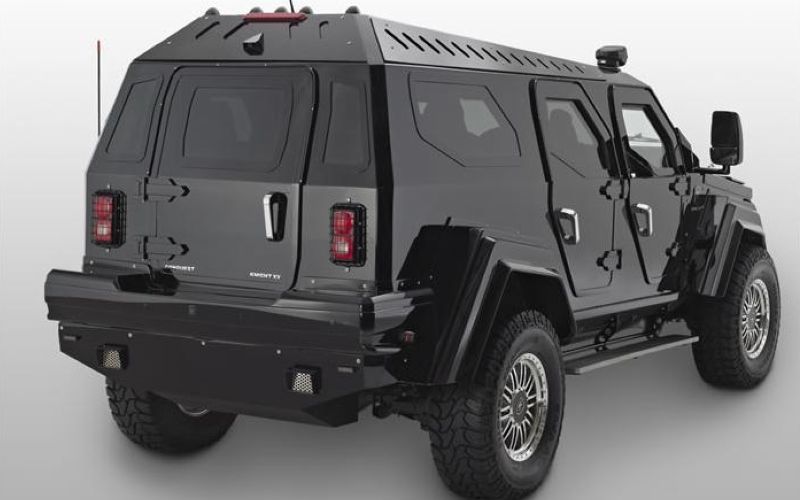 这辆越野怪兽售价超千万，悍马和它比起弱爆了！