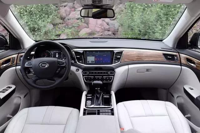 买不起汉兰达就看它颜值不输途昂,果断放弃汉兰达