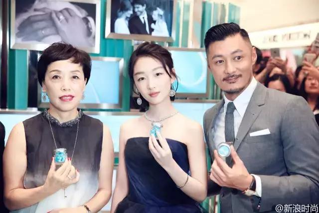 麻雀周冬雨哭戏蓝色旗袍,麻雀周冬雨哭戏在哪一集