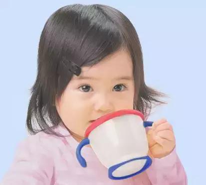 来看看9款学饮水杯哪个更合适你家宝宝？