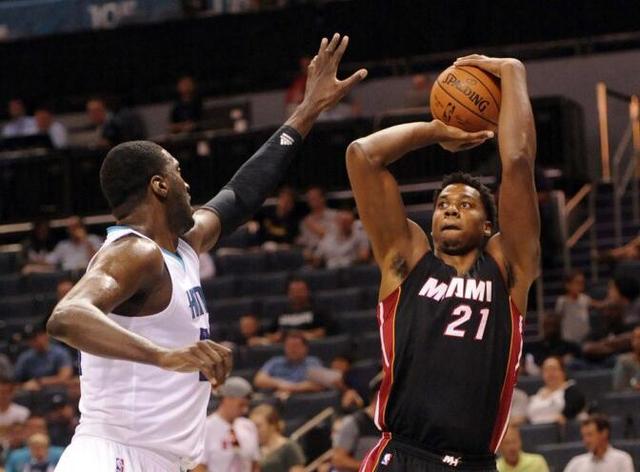 24分7篮板7助攻3抢断巴恩斯18分,巴恩斯极限三分压哨绝杀骑士