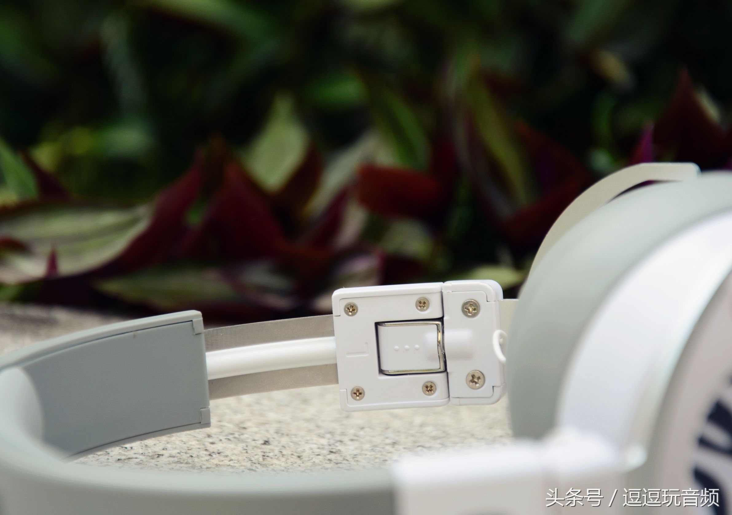 拜亚哪款头戴式蓝牙耳机好,拜亚动力头戴式旗舰耳机测评