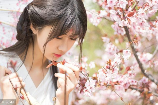 小说:这个女人欺负过妈妈,萌宝:阿姨,你脸上的粉没涂匀