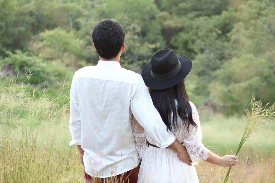 小说：她绑定万界交易系统，却什么都卖不掉，水友吐槽她像神经病