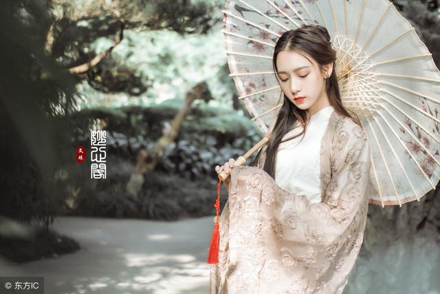 小说：她穿越异界，竟然成了兽人奴隶，还要被迫成为白虎的配偶