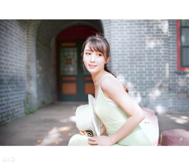 小说：陌路识君；「和平的脚下是鲜血，未来的归期仍安然」