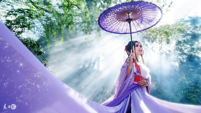 小说：“啪啪啪”大门处深夜传来的声音，吓坏了守灵的母女俩……