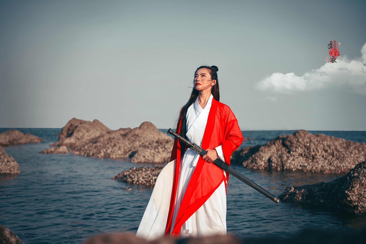 小说：面对黑暗法师和恶魔兽，少年挺身而出，恶魔兽惊：是半神！