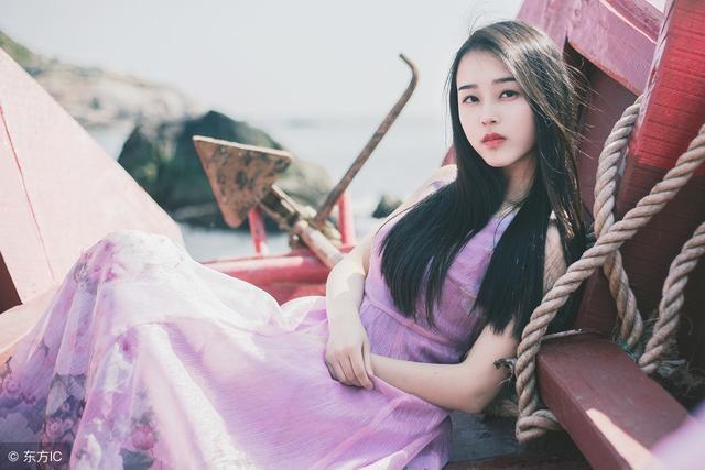 小说：美女医生好霸道，总裁气哭了