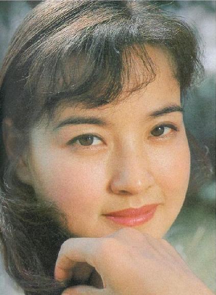 刘晓庆曾经历过4段婚姻,60岁刘晓庆与前夫相拥而泣