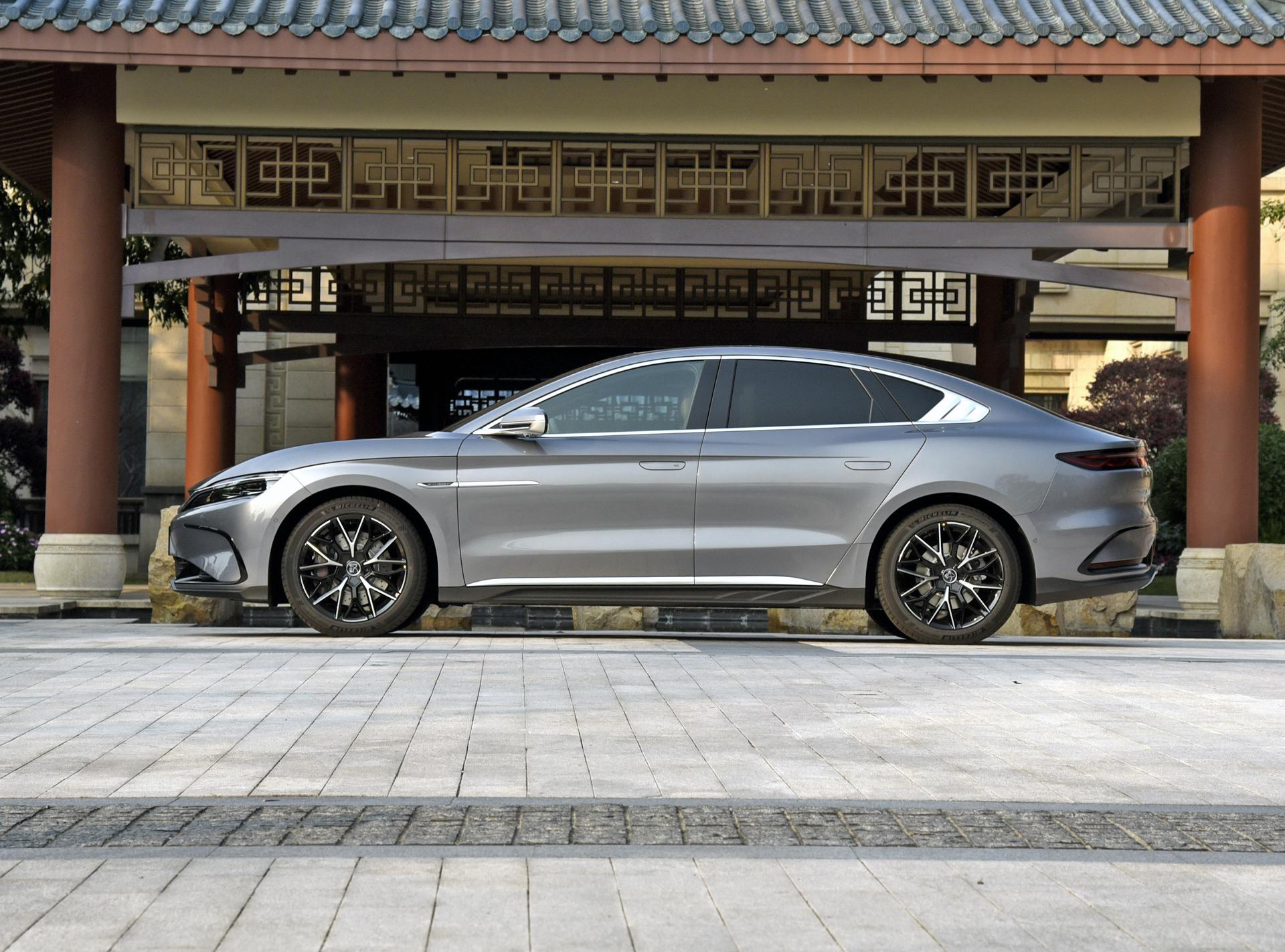 宋plusdmi2022款200公里纯电续航,2022款埃安aionvplus续航实测