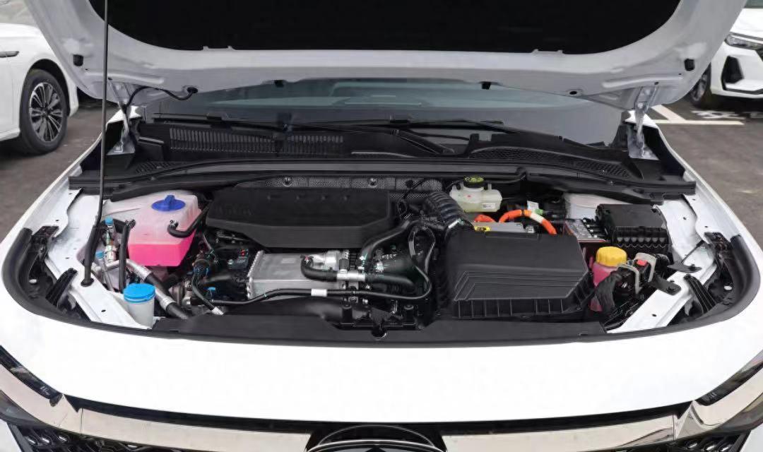 奇瑞风云a8挑战2000公里长测,奇瑞风云a8新款