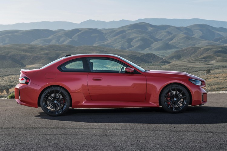 全新款宝马m2只提供后驱车型,有望今年发布全新宝马m2路试曝光