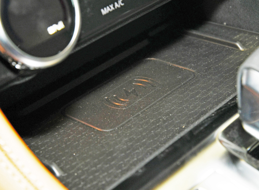 捷豹f-pace250psr-dynamicse2021款,捷豹f-pacep250r-dynamicblack提车