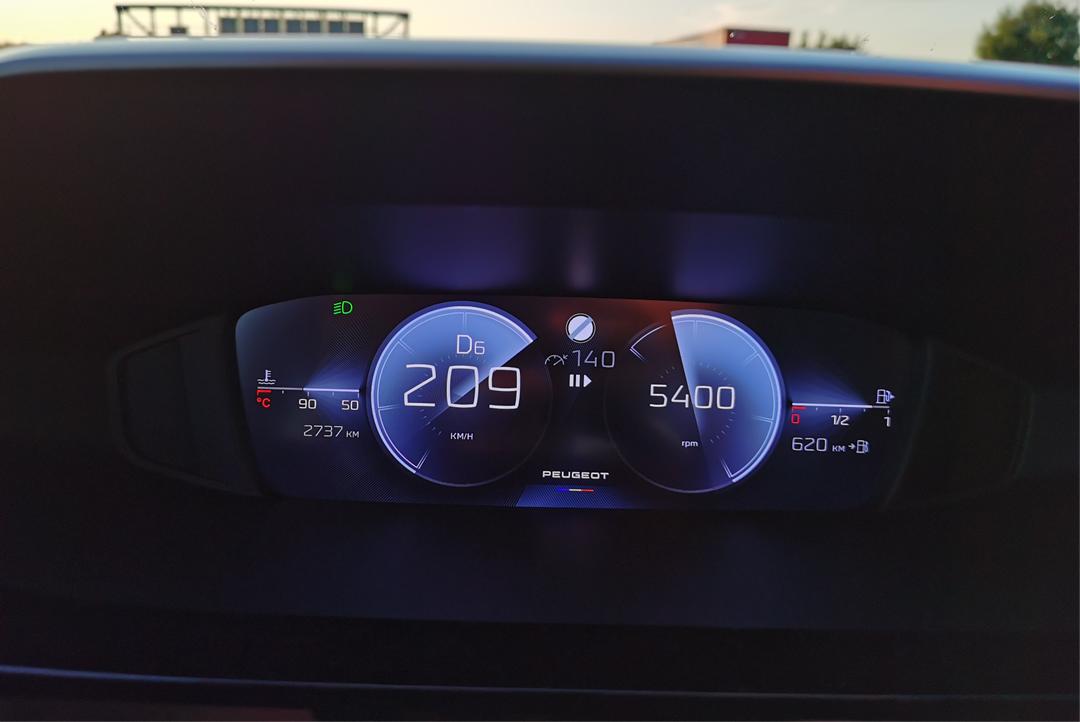 海外2008年标致308,2022款标致308第一视角试驾