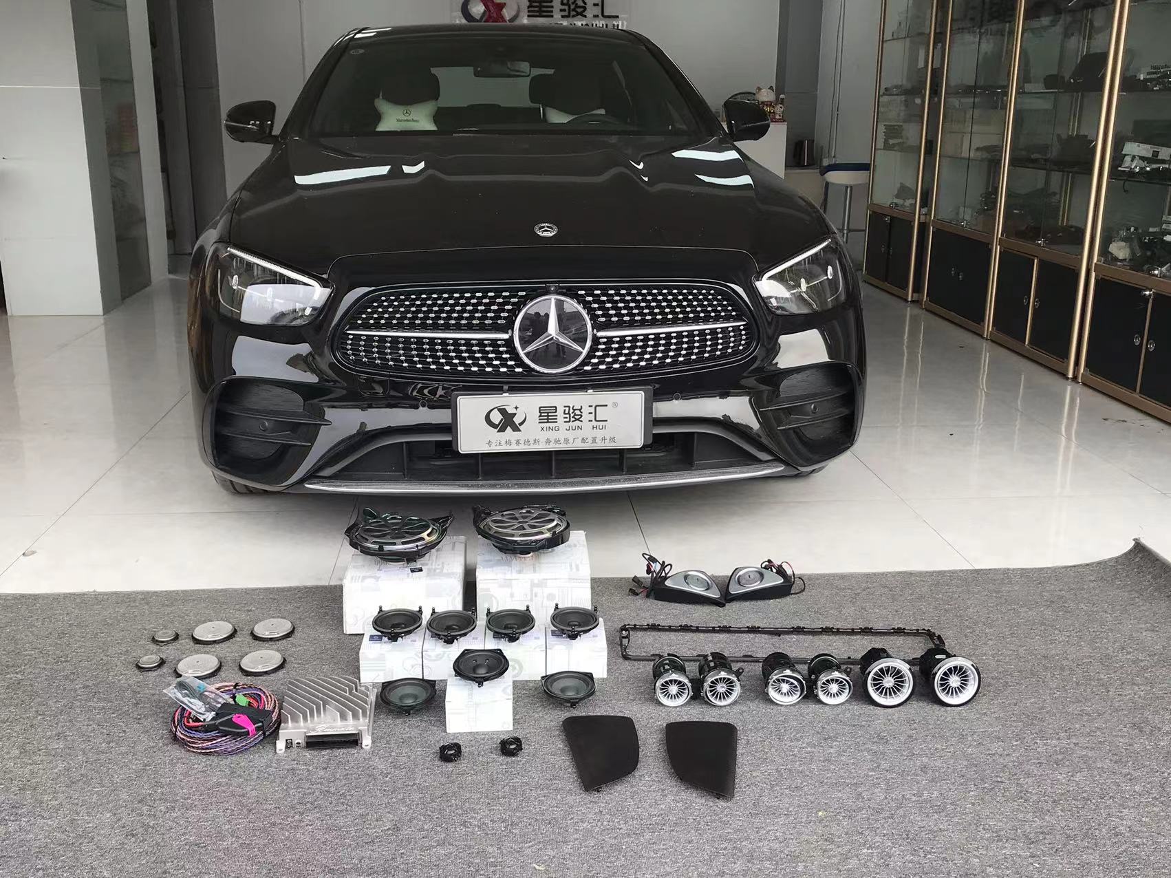 奔驰e350el选配柏林之声,奔驰e350el游艇蓝内饰氛围灯