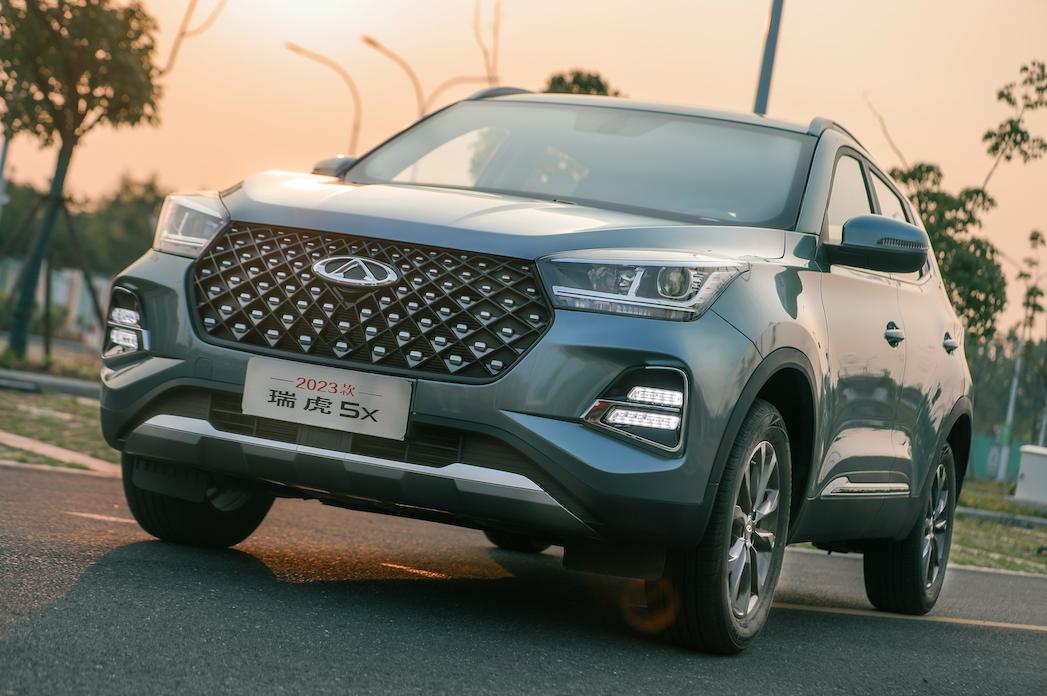 瑞虎5x2023款豪华型1.5t,2023瑞虎5x自动时尚版落地价格