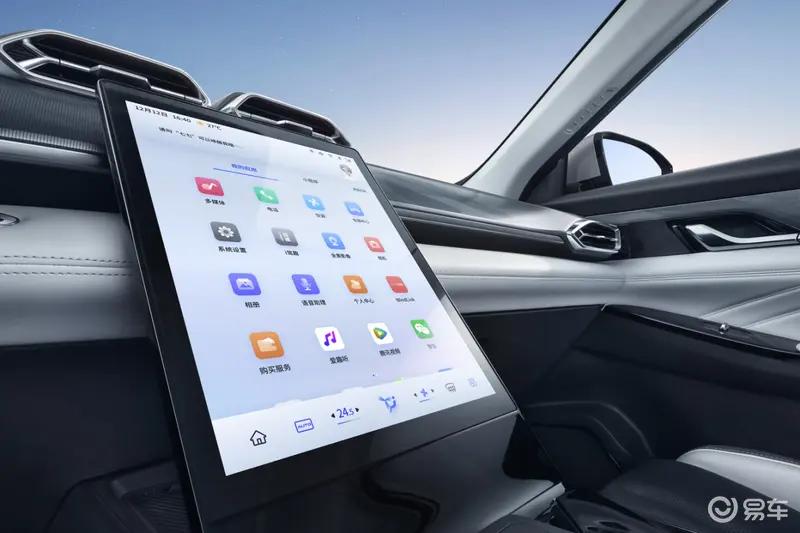 科技感拉满,东风风神浩瀚沉浸式体验