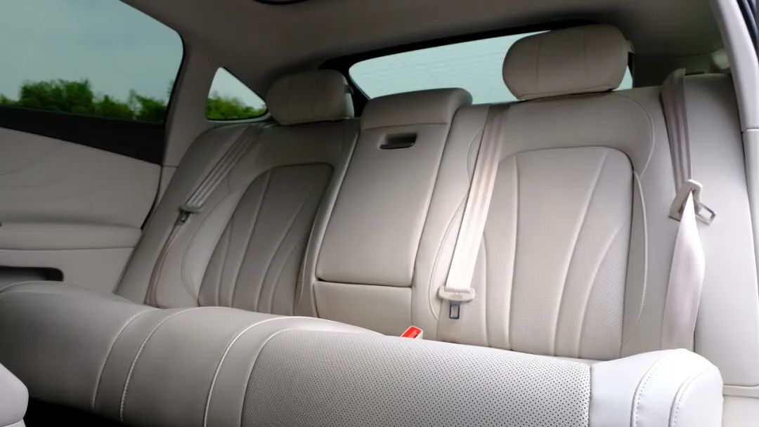 飞凡f7四驱落地价,飞凡汽车f7选哪个配置