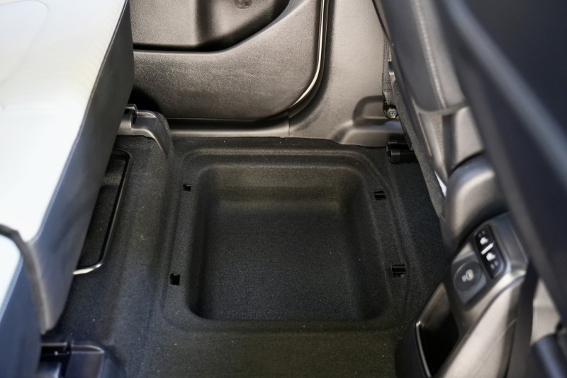 起亚ray手动挡,韩系动向18全新起亚k5旅行版曝光