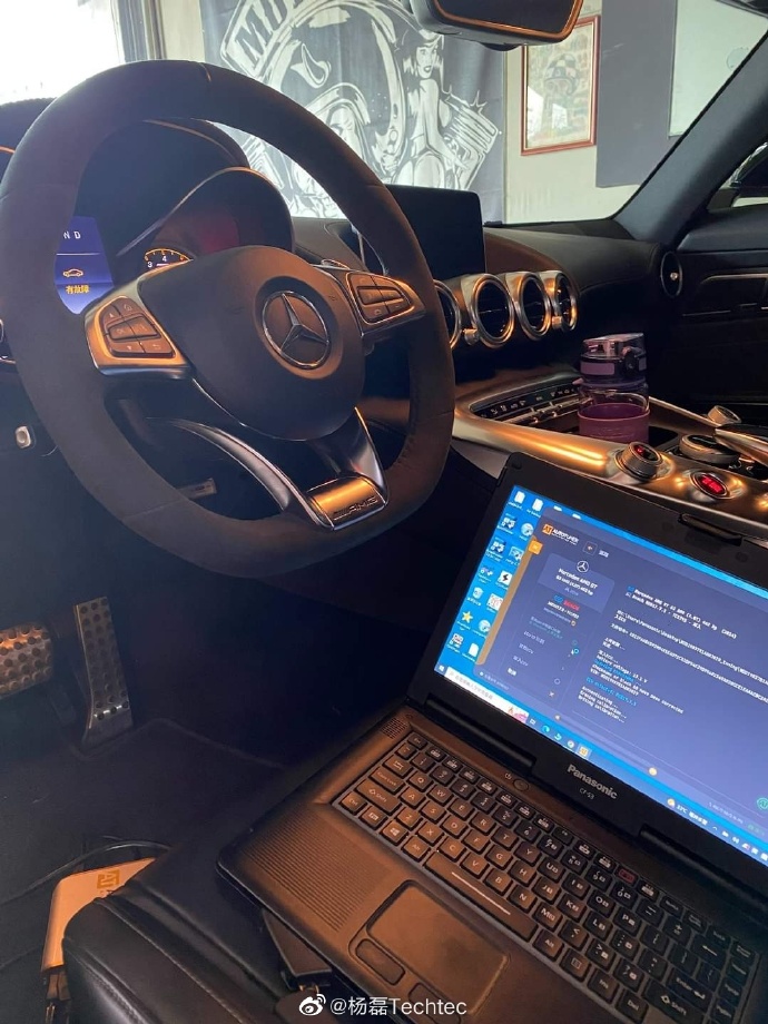 奔驰amg刷ecu程序,奔驰amggtsv8加多少机油