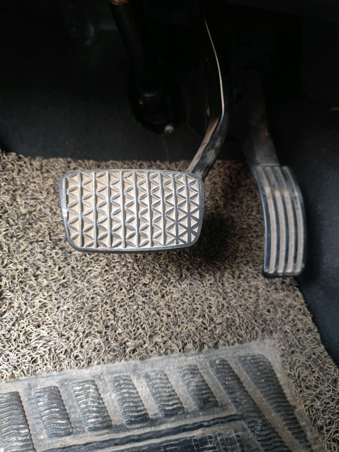 大哥想买车,大哥想要高价买车