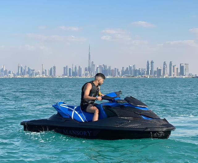 迪拜mansory库里南,mansory迪拜