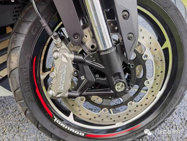 贝纳利飓风552真实测评,贝纳利tornado552油耗