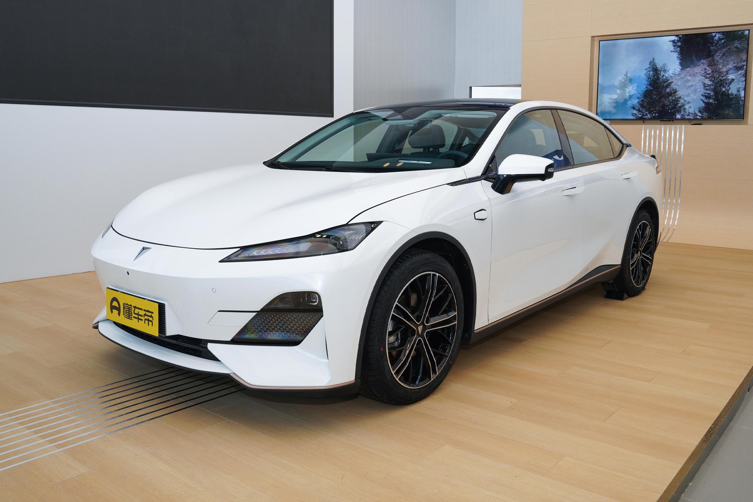 起亚k5新车最低报价2019,起亚k5现在的价格值得买吗