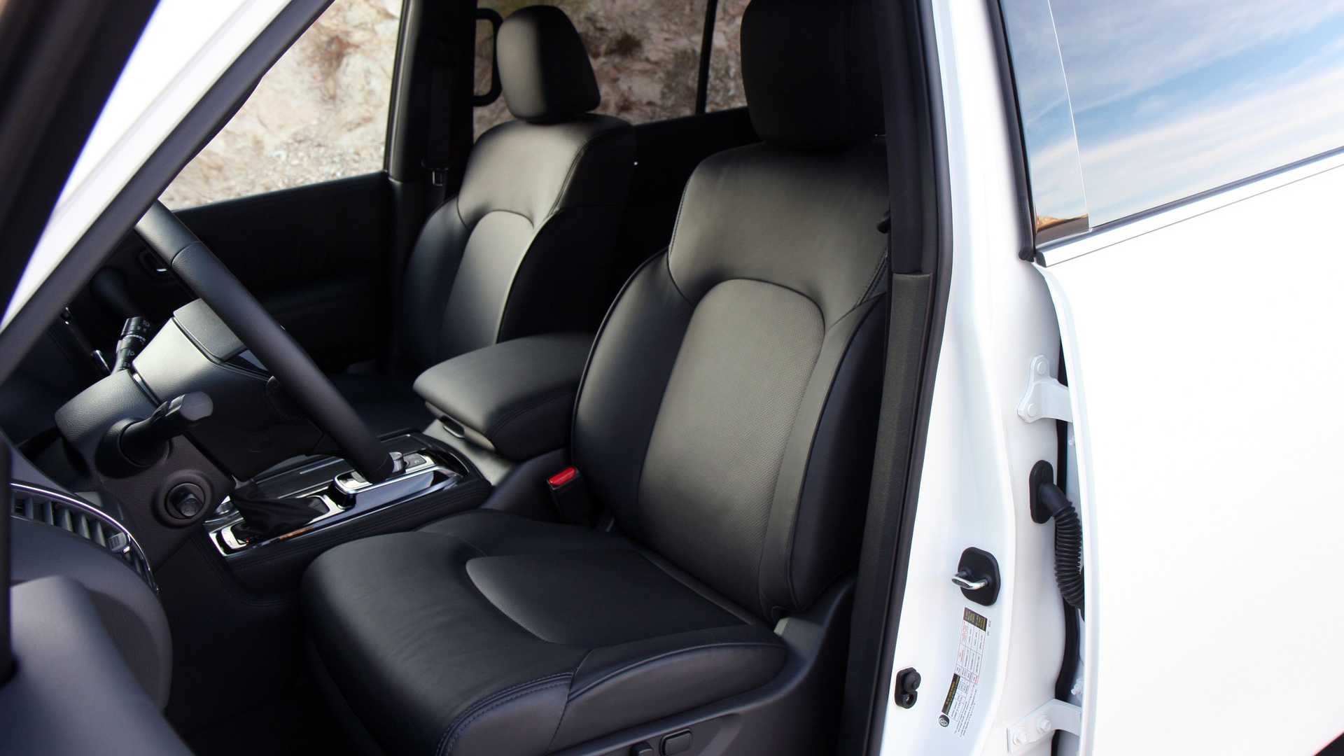 2023款尼桑途乐4.0价格,2023款v8顶级途乐三门版本