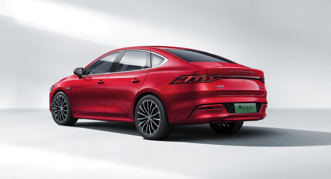 10万公里的秦plusev还能值多少钱,13.98万秦plusev