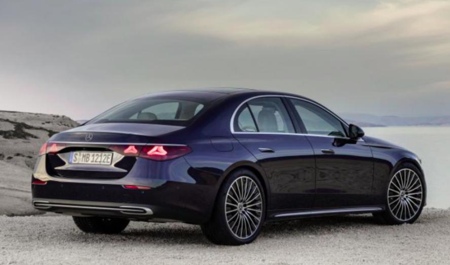 奔驰新一代e级内饰,全新奔驰e级智驾